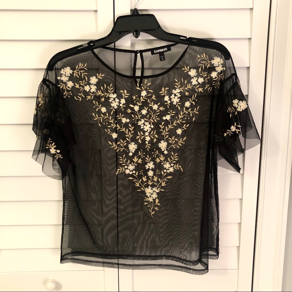 🌸 Express Embroidered Top